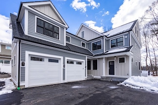 15 High St, Needham Heights, MA 02494