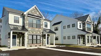 11 Arbutus Ave, New Castle, DE 19720