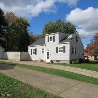 46 Kenmore Ave, Barberton, OH 44203