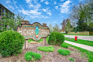 1417 Sandcastle Dr, Sycamore, IL 60178