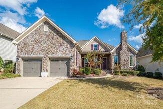 14920 High Bluff Ct, Charlotte, NC 28278