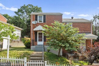 2453 S Monroe St, Arlington, VA 22206