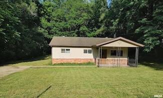 132 N Mcarthur Dr, North Pekin, IL 61554