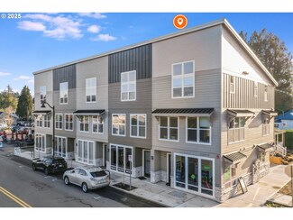 22415 SW Pine St Unit 205, Sherwood, OR 97140