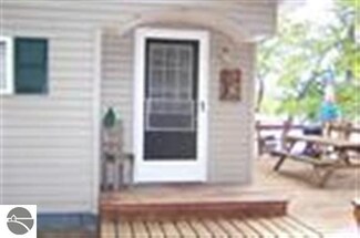 2859 Island Lake Dr, National City, MI 48748