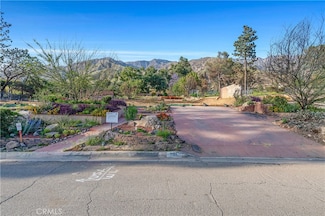 931 Alta Pine Dr, Altadena, CA 91001