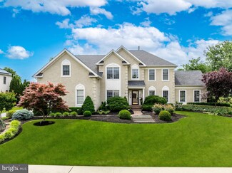 117 Country Club Dr, Moorestown, NJ 08057