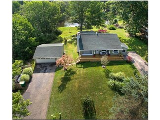 15561 Punderson Rd, Burton, OH 44021