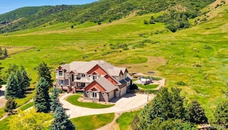 13 Tamarade Dr, Littleton, CO 80127