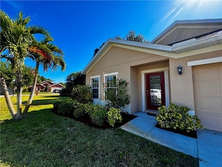 203 Briarcliff Cir, Sebastian, FL 32958