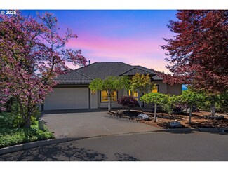 9234 NW Hopedale Ct, Portland, OR 97229
