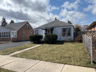 118 N Gretta Ave, Waukegan, IL 60085