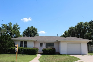 202 W 18th St, Concordia, KS 66901