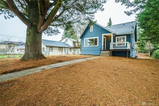 828 SW 134th St, Burien, WA 98146
