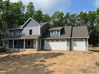 2035 Dakota Trail, Hastings, MI 49058