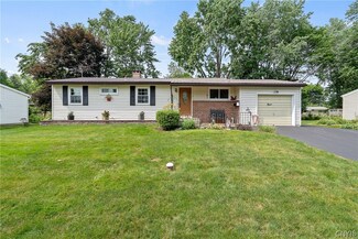 9 Cardinal Path, Liverpool, NY 13090