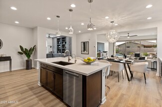 609 E Pasaro Dr, Phoenix, AZ 85085