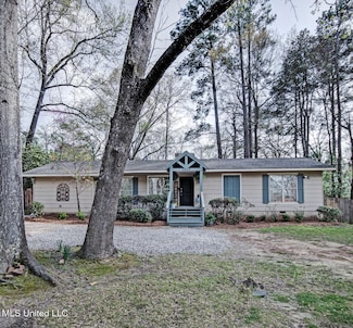1623 Kent Ave, Jackson, MS 39211