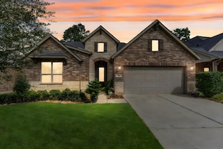 1015 Ginger Glade Ln, Pinehurst, TX 77362