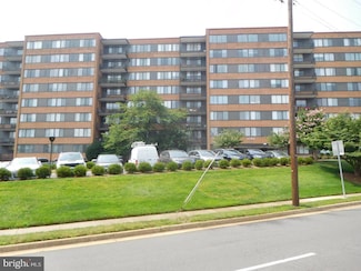 4390 Lorcom Ln Unit 512, Arlington, VA 22207
