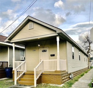 1334 Monroe St, Gretna, LA 70053