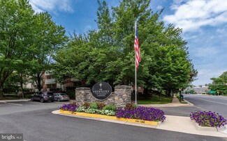 1504 Lincoln Way Unit 102, McLean, VA 22102