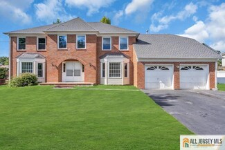 9 Mapleshade Rd, Milltown, NJ 08850