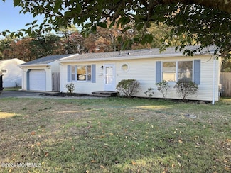 24 Maplewood Dr, Brick, NJ 08723