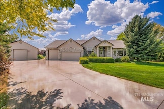 707 E Fujii Dr, Nampa, ID 83686