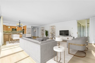 32700 Coastsite Dr Unit 102, Rancho Palos Verdes, CA 90275