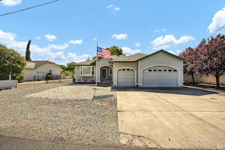 17962 Bunker Rd, Hidden Valley Lake, CA 95467