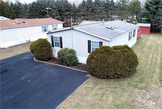 26 Kelly Ln, Coventry, RI 02816