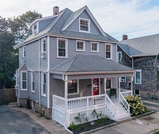 223 Ash St, New Bedford, MA 02740