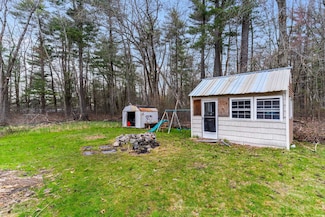 52 Cluff Rd, Salem, NH 03079