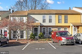 606 Lopax Rd, Harrisburg, PA 17112