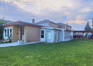 3616 W 56th St, Chicago, IL 60629