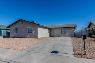 4470 Peterson Dr, Las Vegas, NV 89103