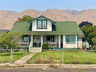 228 Warren Ave W, Pateros, WA 98846