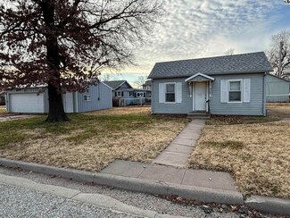 214 E Avenue C, McPherson, KS 67460