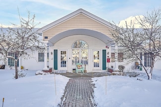 100 Lawrence St Unit 12, Haverhill, MA 01830