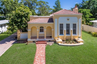 455 Acacia Dr, Sarasota, FL 34234