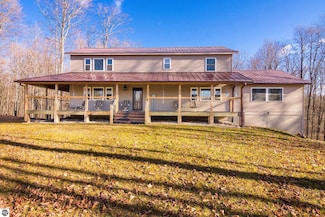 5877 Lake 5 Ln, Kalkaska, MI 49646