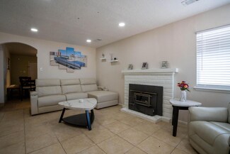 241 Shirley St NE, Albuquerque, NM 87123