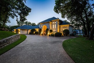 11 Shorehaven Ln, Lake Dallas, TX 75065