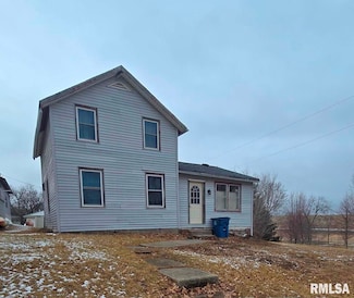 200 Muscatine St, Dixon, IA 52745