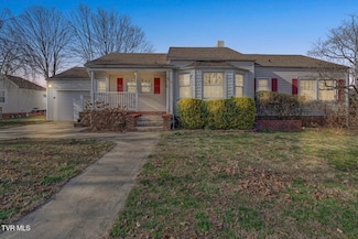 411 W D St, Elizabethton, TN 37643