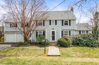 106 Annawan Rd, Waban, MA 02468