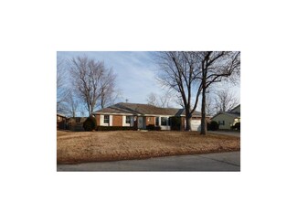 14212 E 43rd St S, Independence, MO 64055