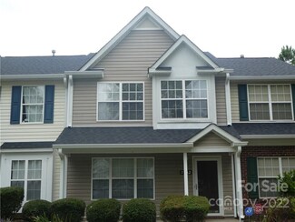 2932 Mayer House Ct, Charlotte, NC 28214