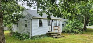 344 Elm Rd W, Mastic Beach, NY 11951
